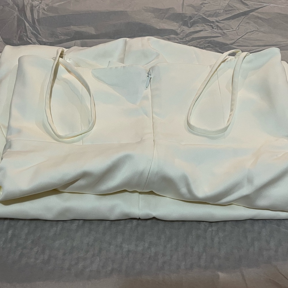House of cb Flora Ivory Maxi dress - Picture 4 of 6